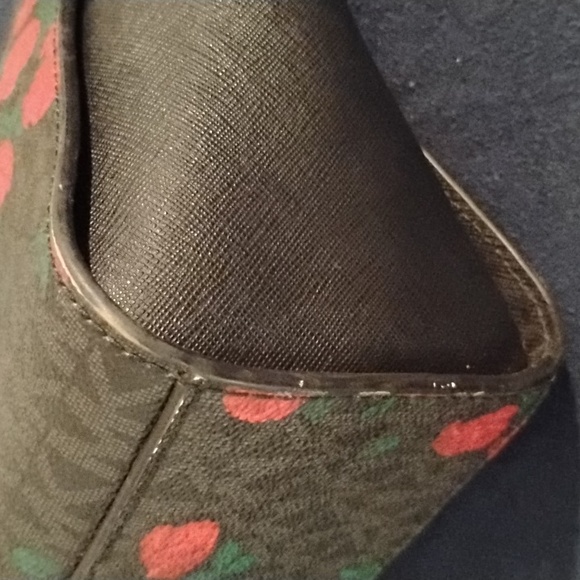 MICHEAL KORS ROSE CROSSBODY - Picture 6 of 11